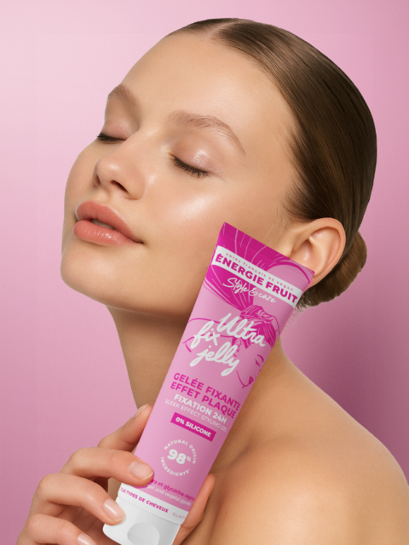 Comment plaquer ses cheveux : méthodes & gel