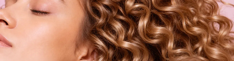 Comment connaître son type de boucles ? Le guide complet pour enfin trouver la routine qui vous correspond