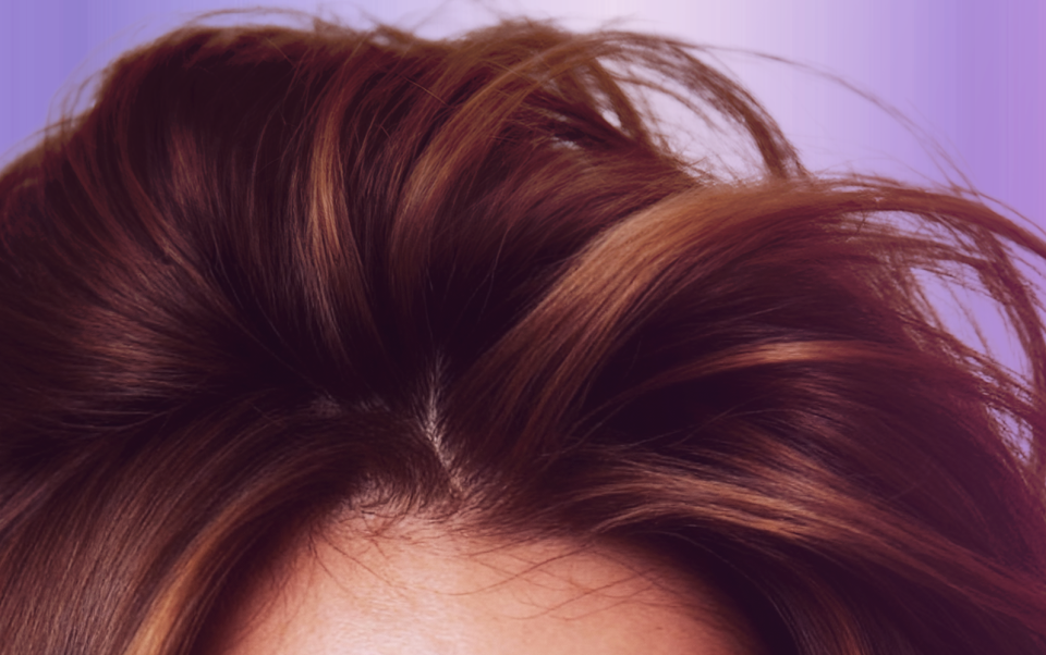 Cheveux fins, plats : quelles solutions pour retrouver du volume ?